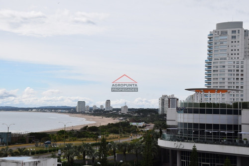 Apartamento En Mansa, 3 Dormitorios *- Ref: 2850