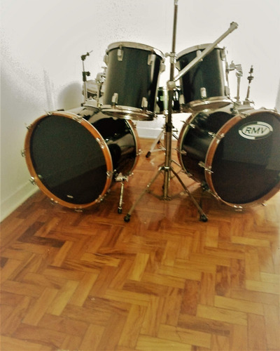 Imagem 1 de 8 de Bateria Primor/luthier Com 2 Bumbos De 24 Pol