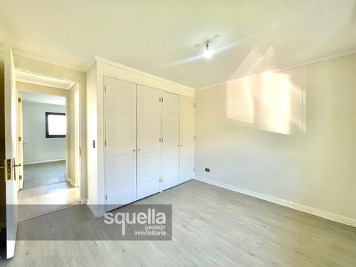 Casa Condominio Arriendo - 6d+4b, Salita, Quincho Y Piscina