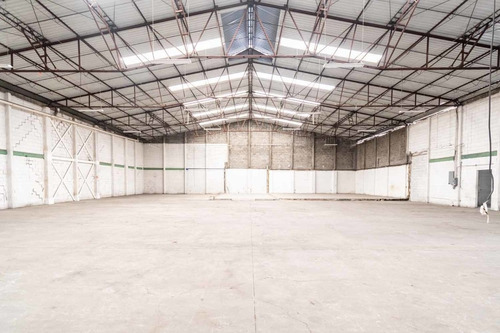 Imagen 2 de 7 de Bodega Nave Industrial En Renta, Iztacalco, Ciudad De México