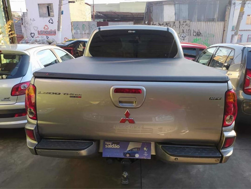 Imagem 3 de 7 de Mitsubishi L200 2016 3.2 Triton Hpe Cab. Dupla 4x4 Aut. 4p
