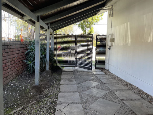 Casa En Arriendo, Servicios Profesionales En Vitacura ,