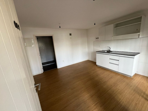 Alquiler Apartamento Al Frente 1 Dormitorio Con Garage Cochera, Jose Batlle Y Ordoñez Y Monte Caseros, Blanqueada