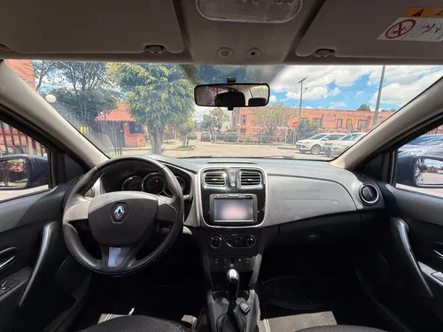Renault Logan 1.6 Privilege / Intens