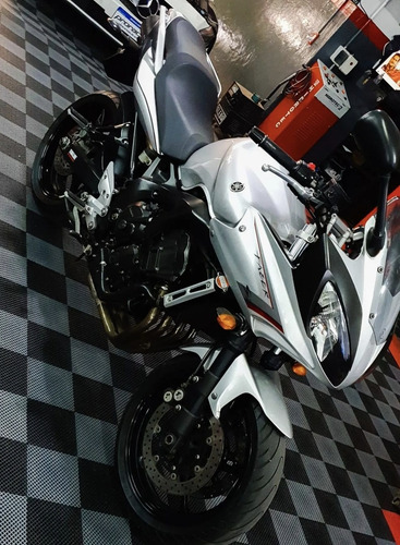 Yamaha Fazer S2 600cm3
