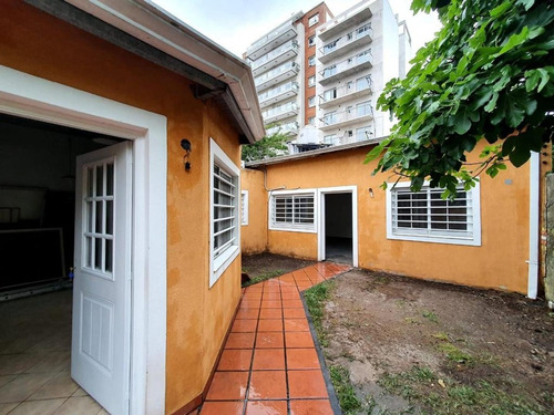 Imagen 3 de 8 de Ph 2 Ambientes, Con Patio Y Gran Taller/quincho.