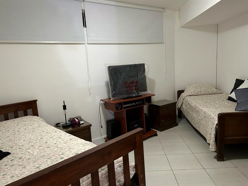 Se Alquila Apartamento En Edificio Sagitario Temporal.