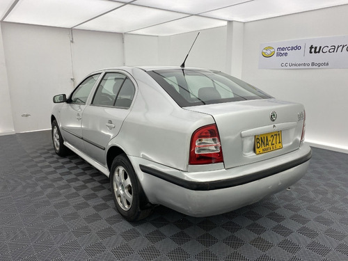 Imagen 6 de 25 de Skoda Octavia 1.8 Turbo