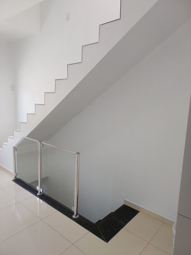 Imóvel,completo2quartos2 Banheiros Cozinha E Sala E Garagem