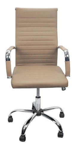 Cadeira de escritório Trato Presidente Esteirinha  bege com estofado de couro sintético