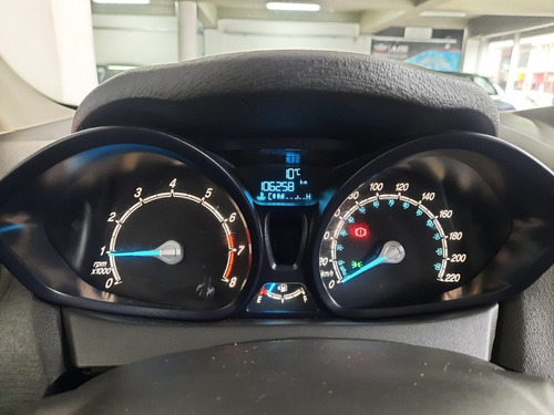 Imagen 17 de 25 de Ford Fiesta S Sedán Plus 2014 106.000 Km. Bordó, Batería Nva