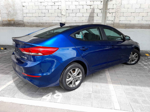 Imagen 5 de 15 de Hyundai Elantra 2017 4p Gls Premium L4/2.0 Aut