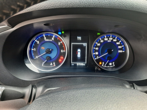 Imagen 13 de 15 de Toyota Hilux 2016 2.8 Cd Srv Pack 177cv 4x2
