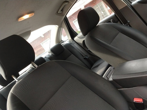 Imagem 4 de 10 de Focus Sedan 1.6 Flex