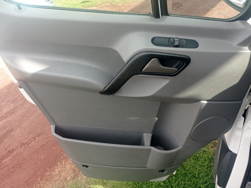 Imagen 5 de 6 de Crafter Cargo Van Tdi Std 5.0 Toneladas Blanca 2017