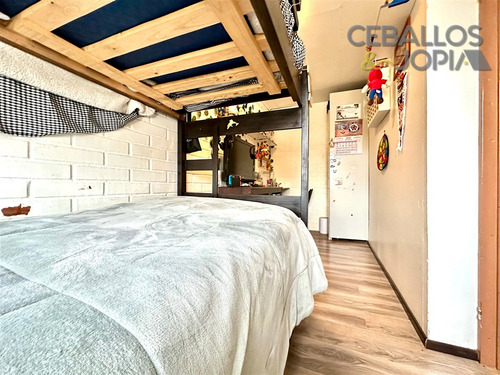Casa En Venta De 2 Dorm. En Villa Alemana