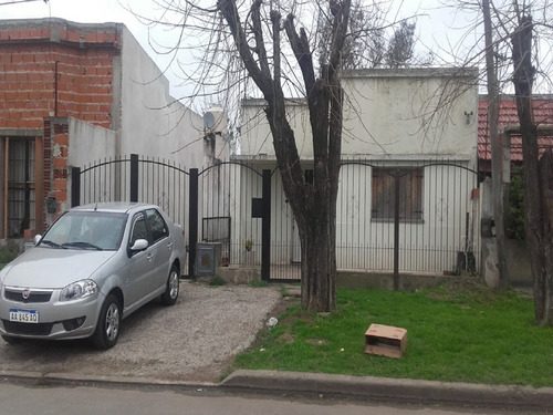 Alquiler Casa En Los Hornos Calle 57 Entre 147 Y 148