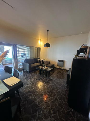 Venta Casa 2 Dormitorios Lomas Del Mirador Con Cochera