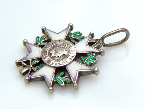 Condecoración Francesa Orden De La Legión De Honor Plata