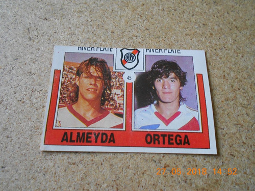 Figurita Futbol River Recuperada De Album - Almeida - Ortega