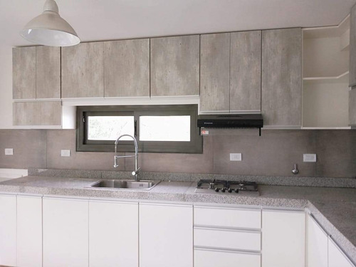 Casa En Venta De 3 Dormitorios En Las Cañitas Barrio Privado