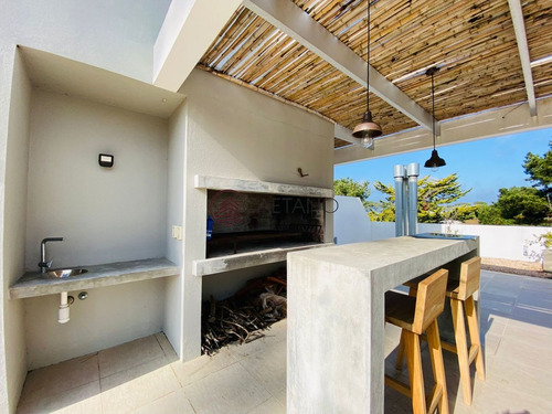 Imagen 22 de 23 de Apartamento En Venta Tres Suites Y Dependencia Playa Brava - Punta Del Este Golf