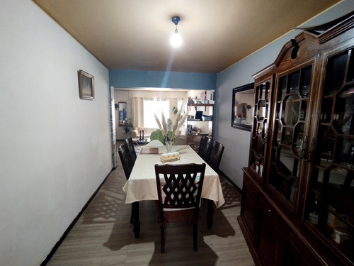 Casa 2d Y1b En Pasaje Privado, Patio Trasero Y Con Gran Cone