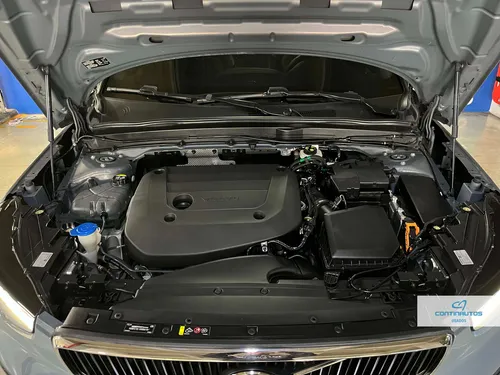Volvo XC40 2.0 Hibrid B4