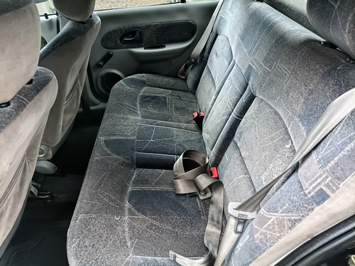 Renault Clio Sedan 1.6 16v Privilège 4p