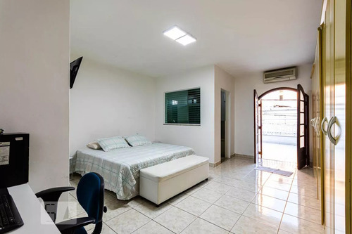Sobrado, 4 Dorm, 1 Suíte, Próximo Bancos, C/ Edicula E Salao