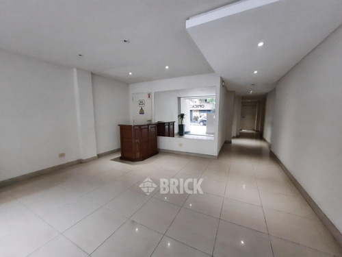 Gran Ambiente En Moreno Al 2200 - Frente 37 M2 Cochera Impec Balcon Aterr Apto Prof T/sol