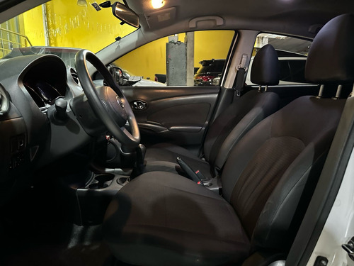 Nissan Versa 1.6 SV 16V FLEX 4P MANUAL
