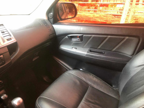 Imagen 14 de 15 de Toyota Hilux 2015 3.0 Cd Srv Cuero 4x4 5at - A4