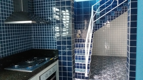 Residência Completa Averbada. Aceito Permuta. Ofereço 90 Mil De Desconto Para Efetuação De Um Embelezamento Geral Da Residência. A Residência, Uma Vez Embelezada, Passará A Valer Cerca De 1.600.000.