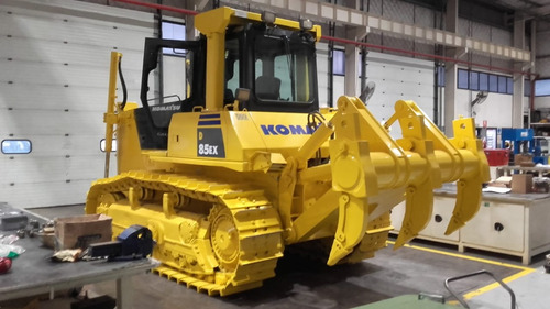 Topadora Komatu D85 Ax-15