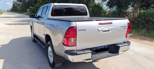 Toyota Hilux 2.8 Cd Srv 177cv 4x2 Modelo 2020