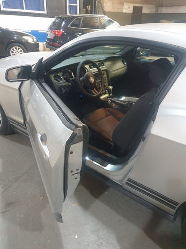 Imagen 8 de 10 de Ford Mustang V6 4.0 12v 2010 - Pat. En 2018 - Permuto