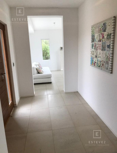 Oportunidad: Muy Linda Casa En Venta, Laguna Barrio Cerrado El Canton