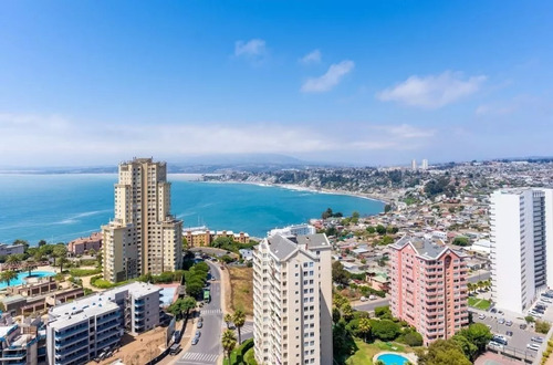 Departamento Con Vista Despejada Hacia El Mar