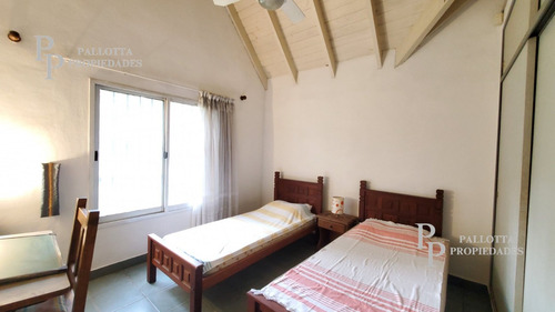 Hermosa Casa Con Amplio Lote En Maschwitz