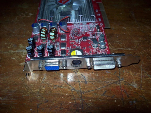 Imagen 6 de 7 de Tarjeta De Video Ati Radeon R9800pro (reparar O Repuesto)