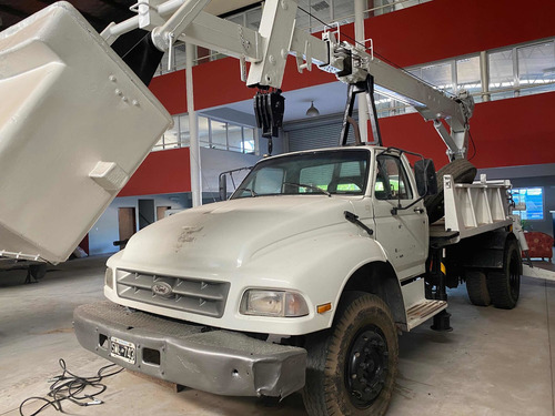 Imagen 17 de 17 de Ford 14000 Con Hidrogrua