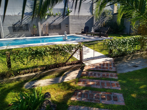 Casa Quinta Con Piscina, Parque Y Parrilla. Alquiler Por Dia