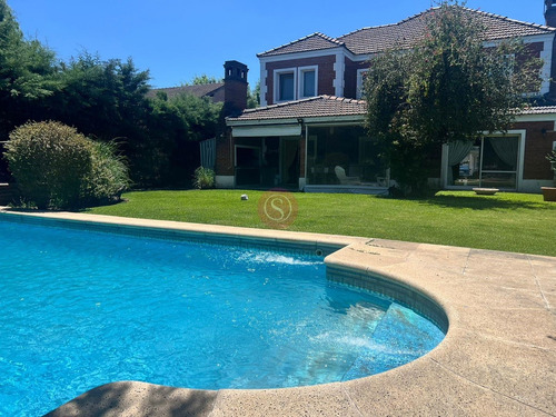 Casa En Venta En Bermudas, Pilar, G.b.a. Zona Norte
