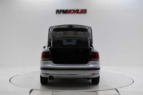 Volkswagen Polo Comfortline Tiptronic 2017 Rpm Moviles