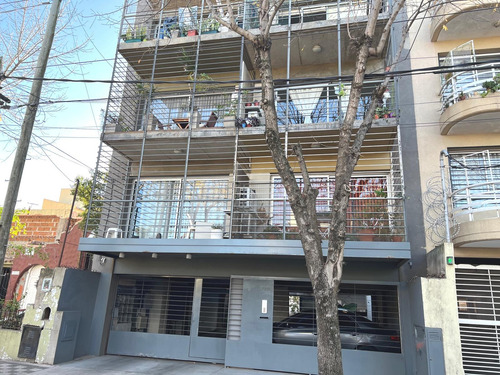 Departamento En Venta, Dos Amplios Ambientes Con Cochera En San Fernando