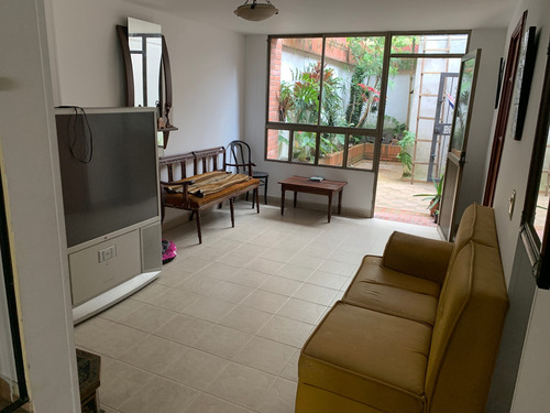 Imagen 2 de 10 de Venta Casa Norte Barrio Coinca