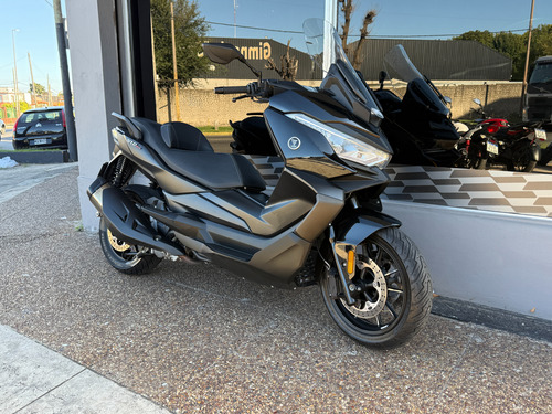 Voge Sr4 Scooter No Yamaha Nmax Honda Pcx Zontes Kymco 350