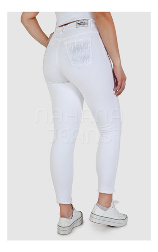 Crop Jean Blanco Nahana Con Apliques Traseros