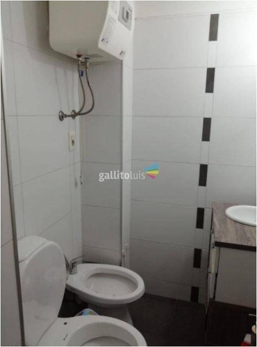 Imagen 5 de 10 de Venta De Monoambiente En Tres Cruces Montevideo